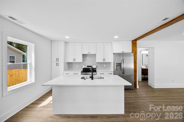 Property Photo:  2942 Reid Avenue  NC 28208 