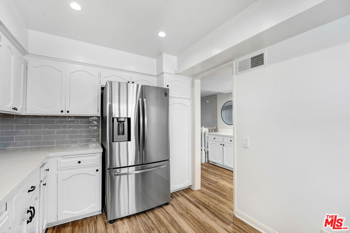 Property Photo:  4415 Saugus Ave  CA 91403 