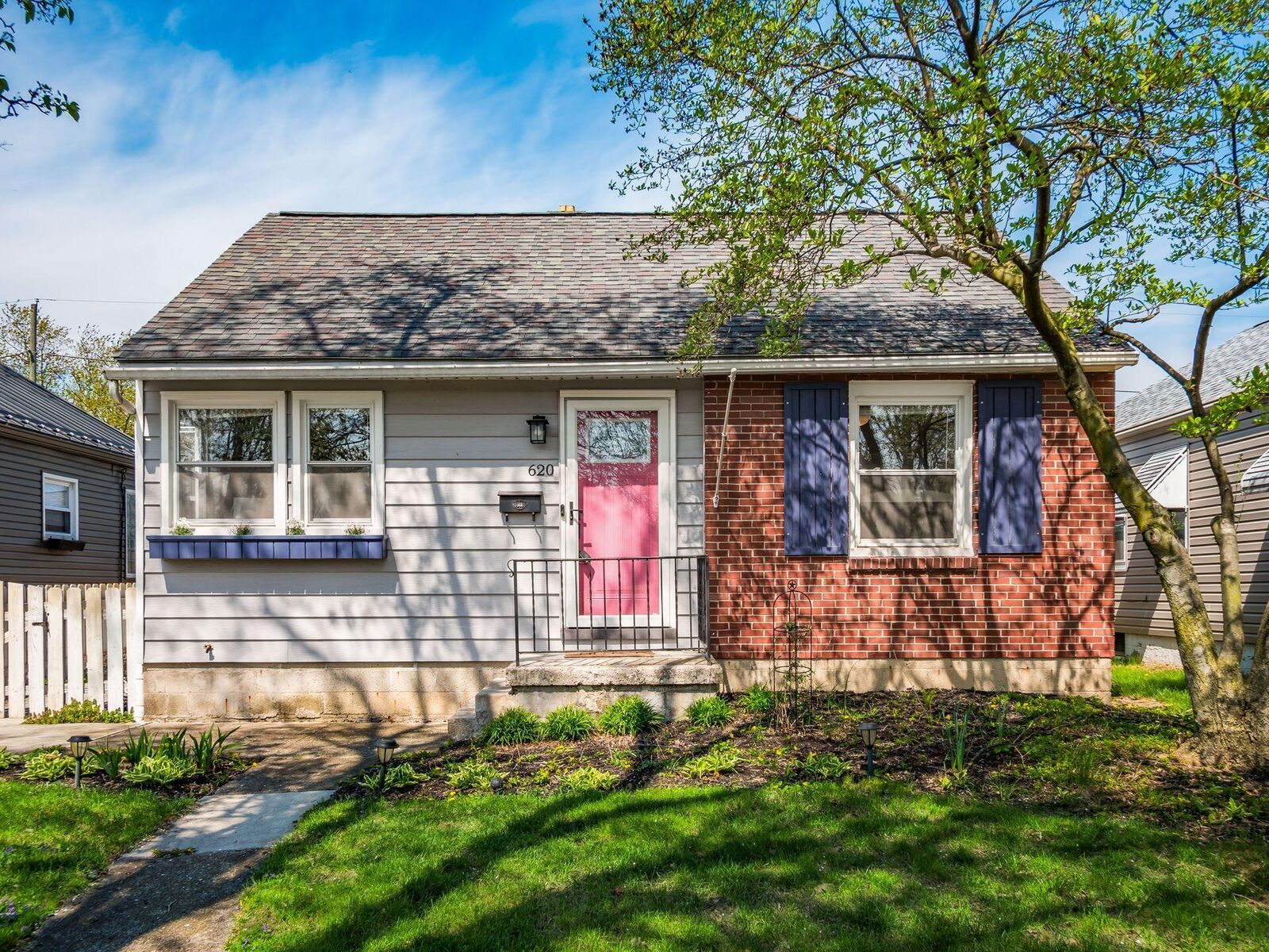 Property Photo:  620 E Royal Forest Boulevard  OH 43214 