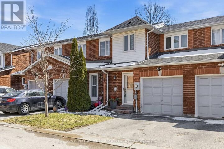 Photo de la propriété: 811 Wilson Road North 12 ON L1G 7Z5