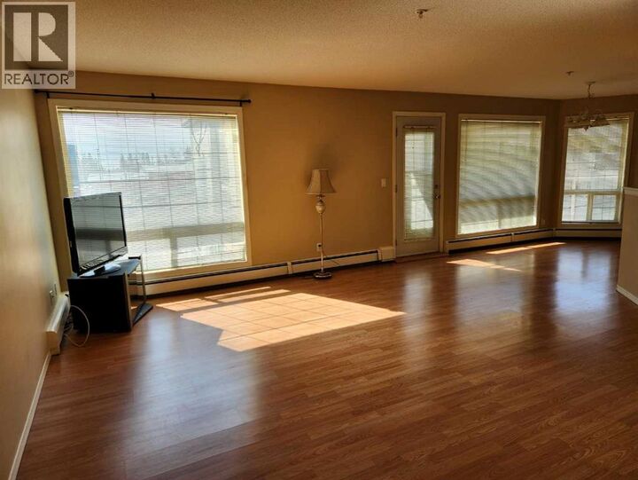 Property Photo:  5117 50 Street  AB T9V 0M7 