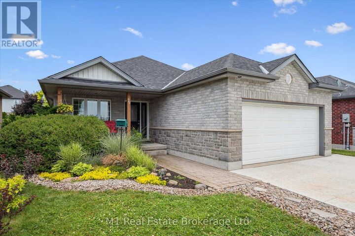 Property Photo:  79 Spencer Drive  ON N0B 1S0 
