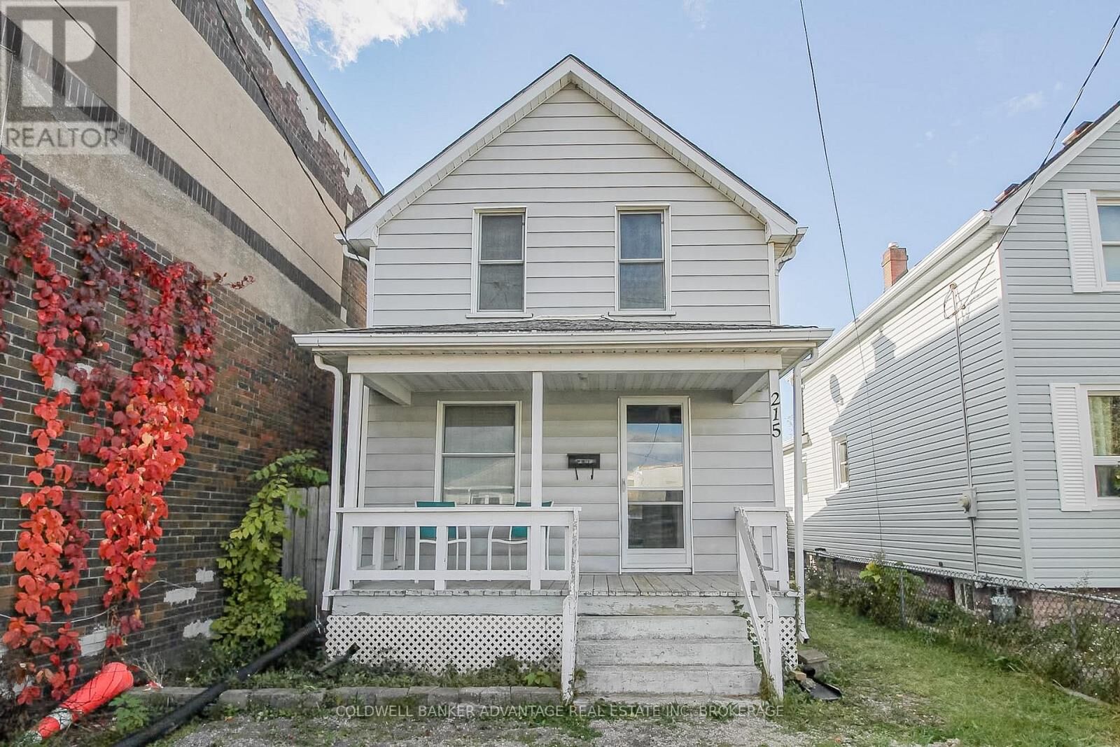 Property Photo:  215 Burgar Street  ON L3B 2T3 