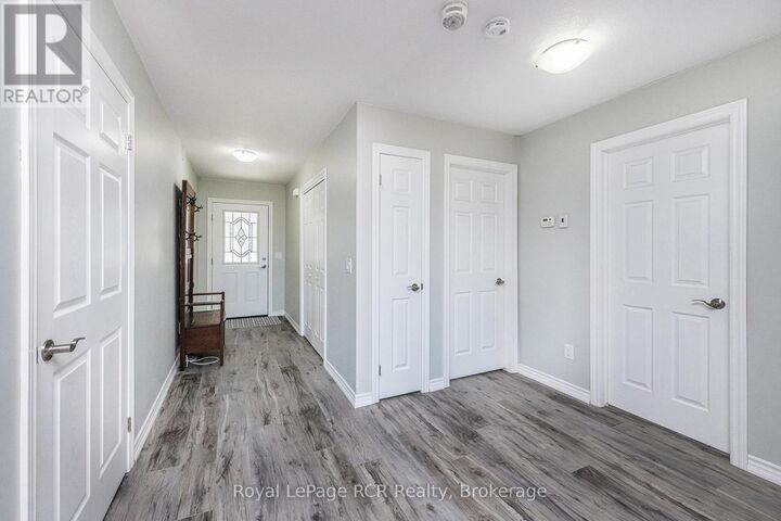 Property Photo:  760 16th Street  ON N4N 3W8 