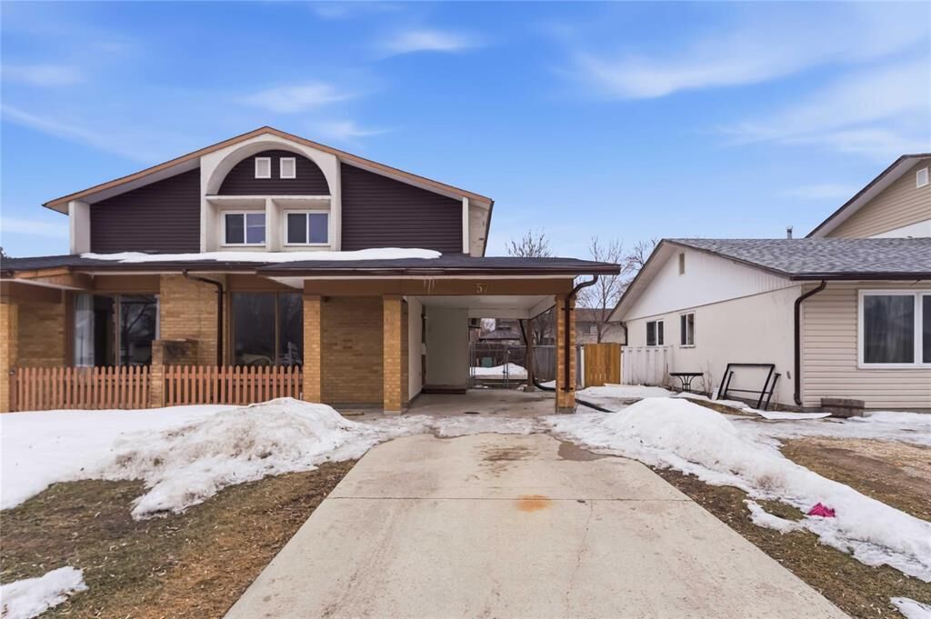Property Photo:  57 Acorn Place  MB R3R 1Y5 