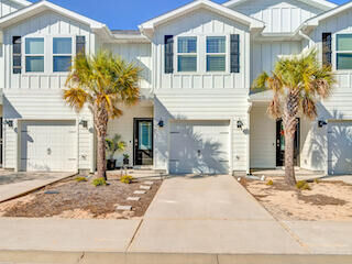 Property Photo:  21 Redbird Loop  FL 32541 