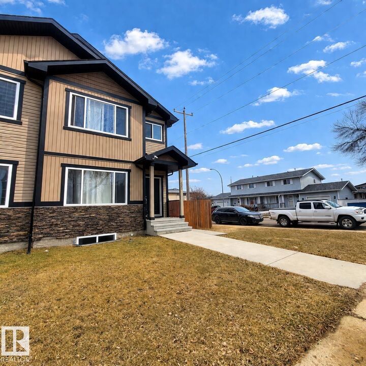 Property Photo: 11903 37 Street NW AB T5W 4Y8