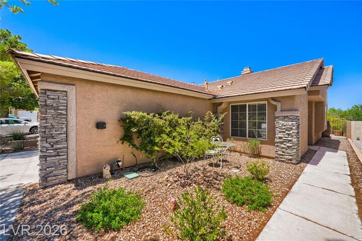 Property Photo: 9848 Panorama Cliff Drive NV 89134