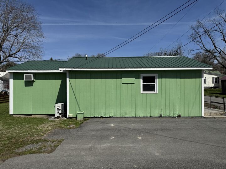Property Photo:  141 Clay St  WV 24910 
