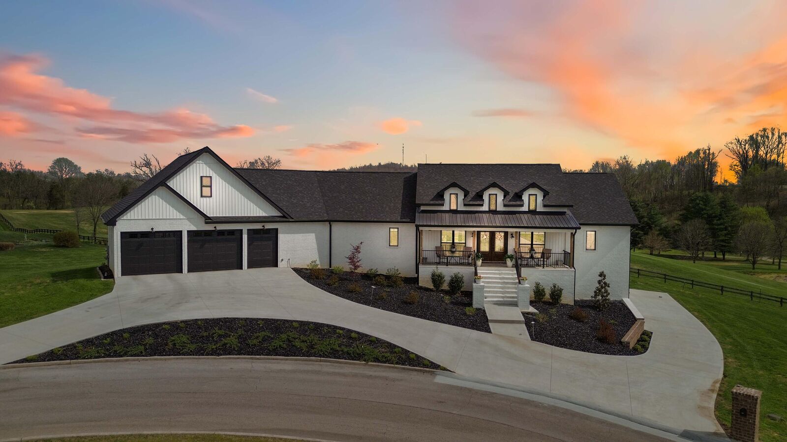 Property Photo:  297 W Saddlebrook Drive  KY 42503 