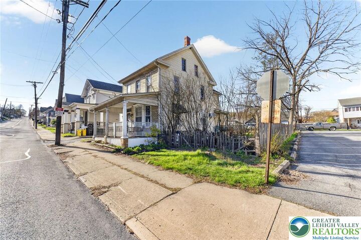 Property Photo:  321 Market Street  PA 18013 