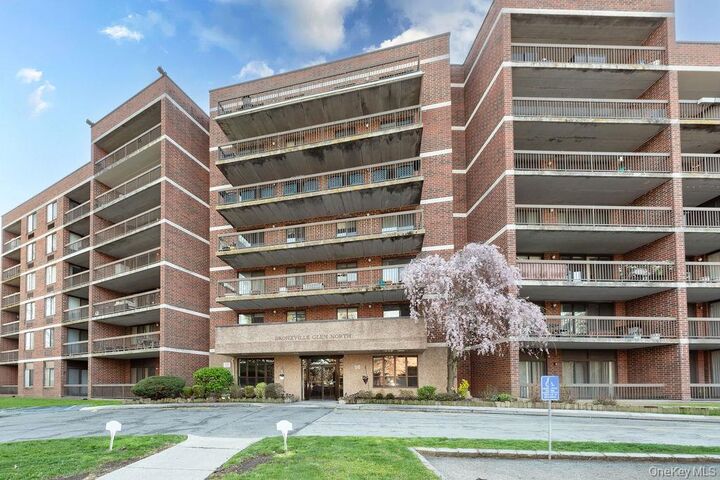 Property Photo:  1374 Midland Avenue Ph8  NY 10708 