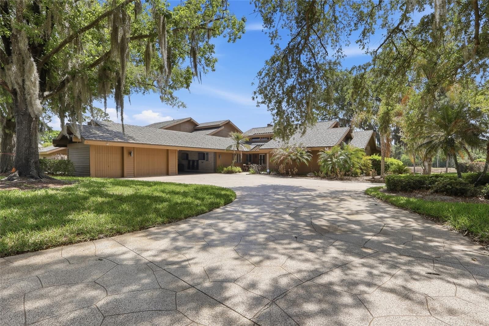 Property Photo:  29922 Baywood Lane  FL 33543 