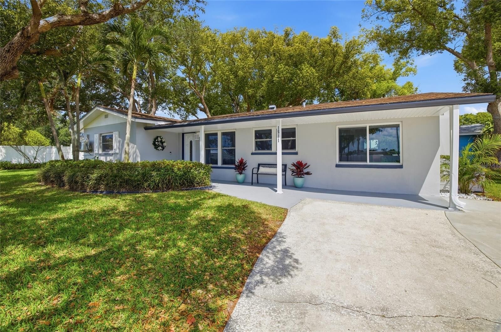 Property Photo:  1511 4th Street SW  FL 33770 