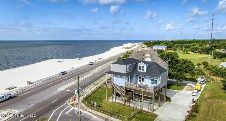 Property Photo:  820 W Beach Boulevard  MS 39560 