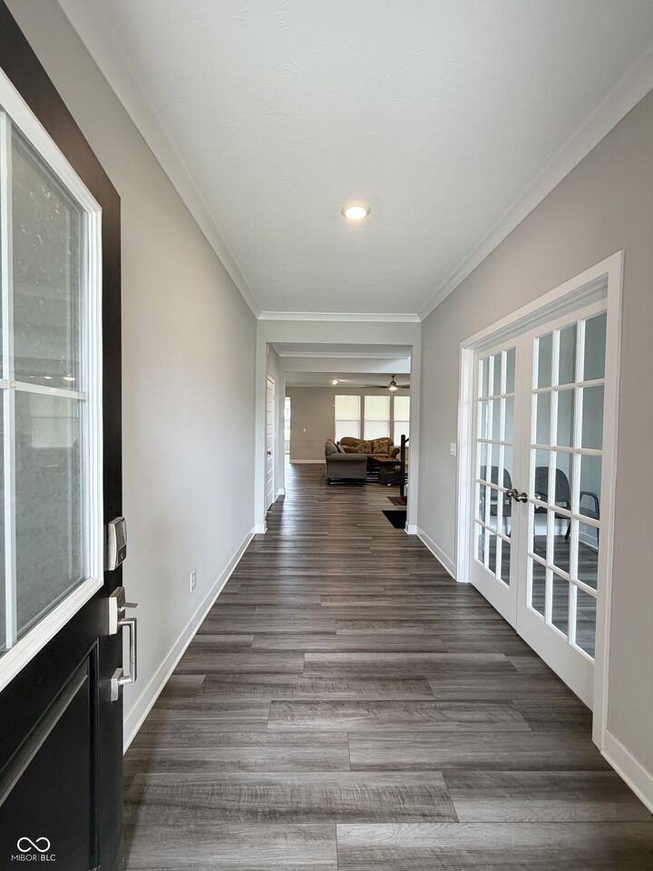 Property Photo:  908 Edmonds Place  IN 46143 