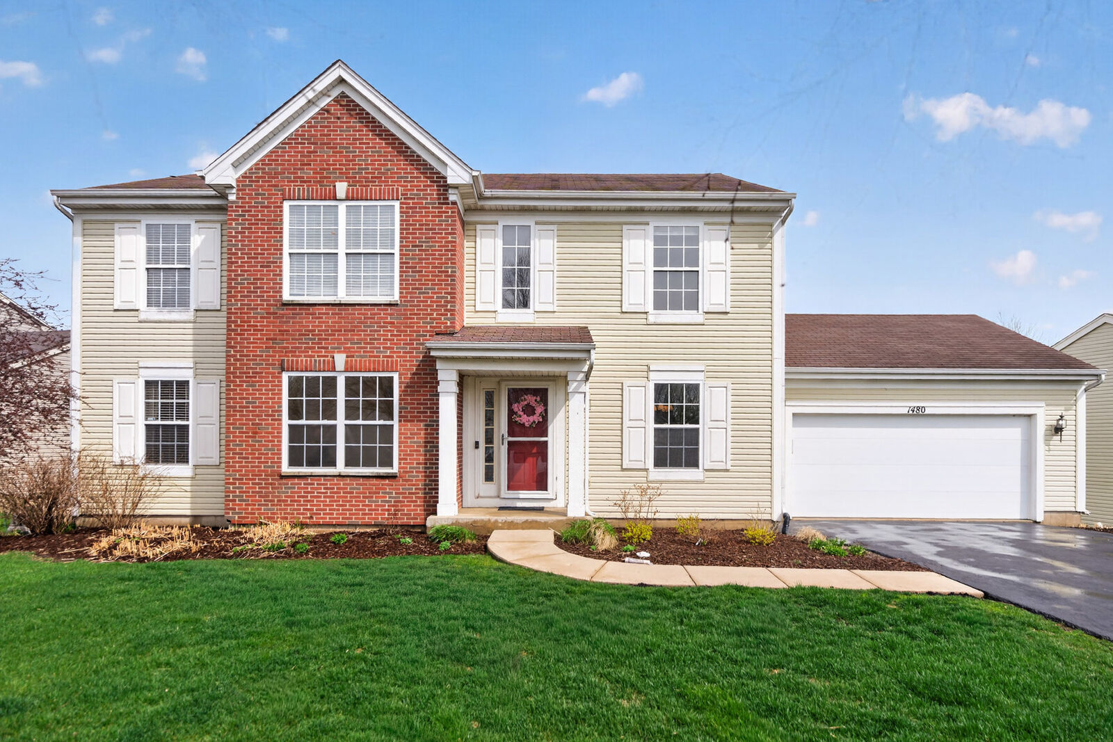 Property Photo: 1480 Farmstead Lane IL 60115