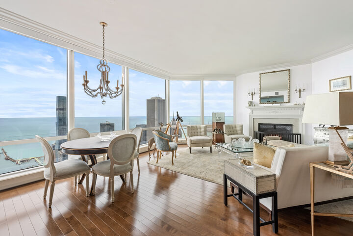 Property Photo: 401 N Wabash Avenue 74F IL 60611