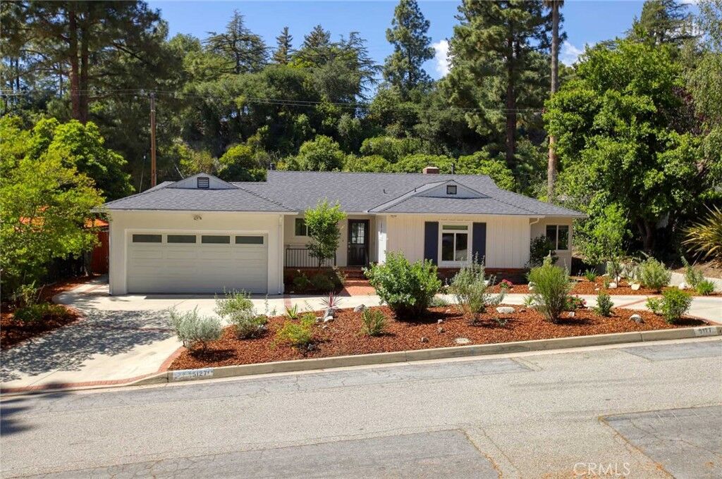 Property Photo:  5127 Solliden  CA 91011 