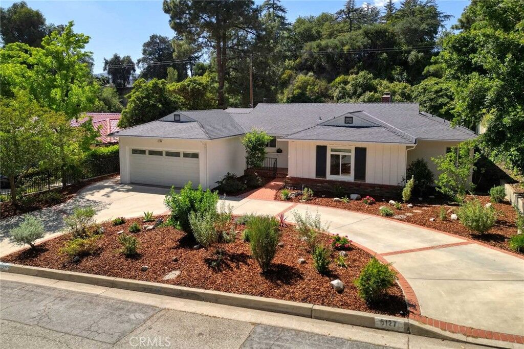 Property Photo:  5127 Solliden Lane  CA 91011 
