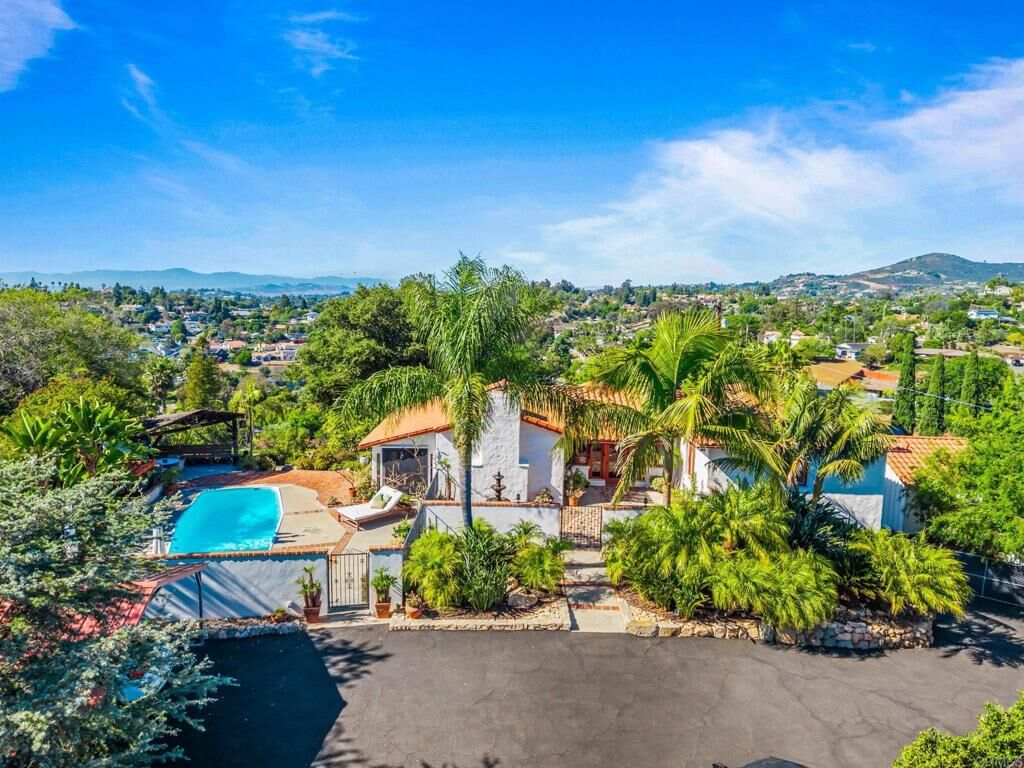 Property Photo: 1792 Alta Vista Drive CA 92084
