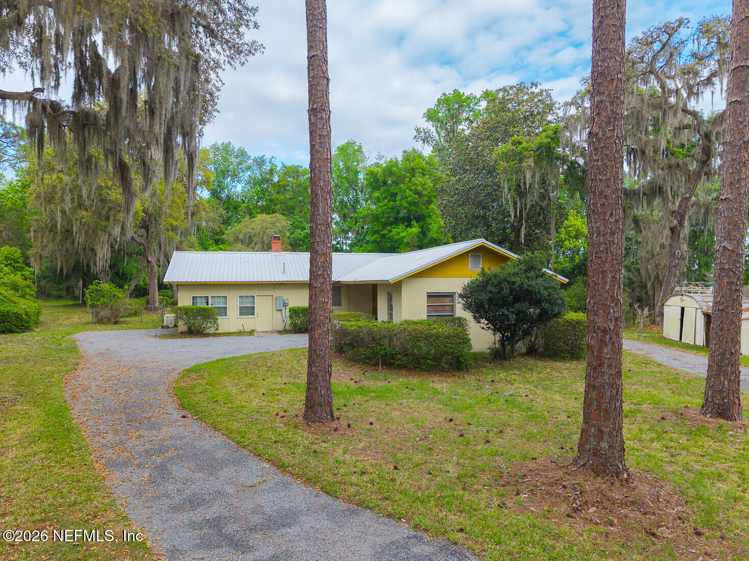 Property Photo:  202 Saint Johns Drive  FL 32177 