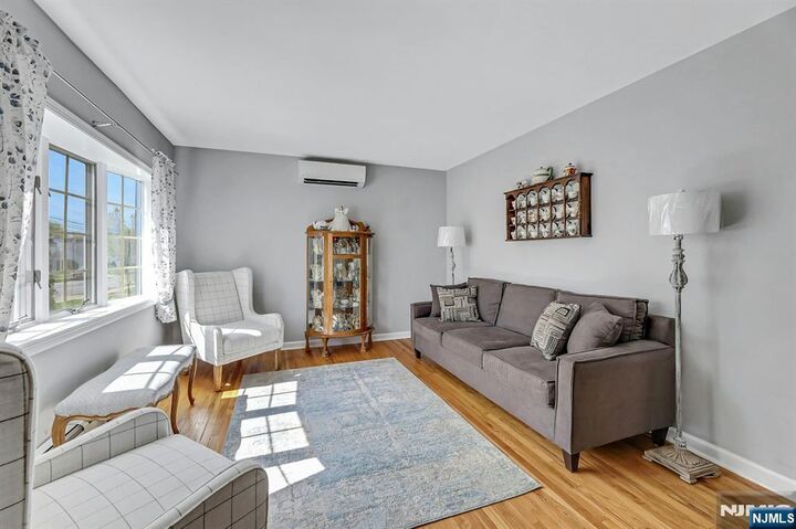 Property Photo:  16 Maple Hill Road  NJ 07013 