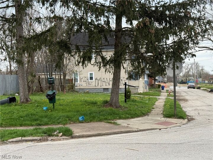 Property Photo:  10904 Notre Dame Avenue  OH 44104 