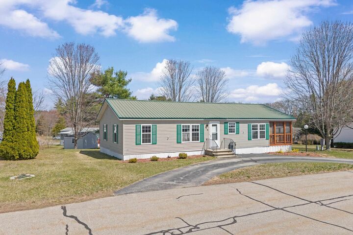 Property Photo: 5 Dockside Lane NH 03867