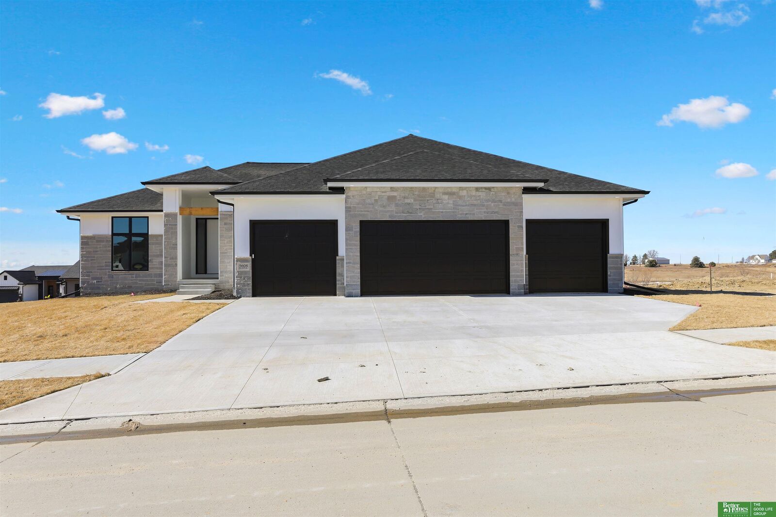 Property Photo: 5608 N 213th Street NE 68022