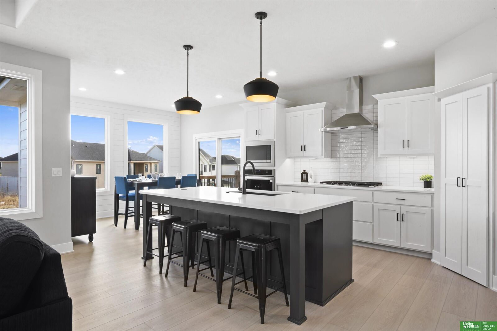 Property Photo:  5606 N 198th Street  NE 68022 