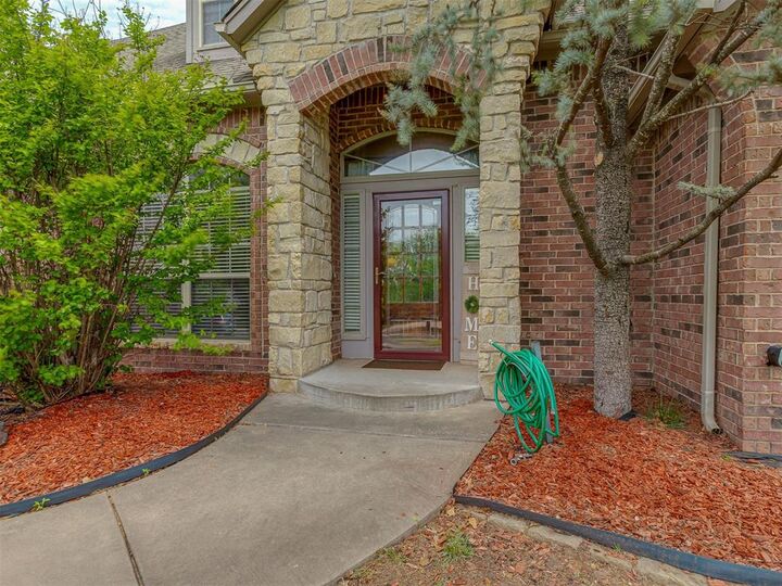 Property Photo:  8762 Palermo Drive  OK 73034 