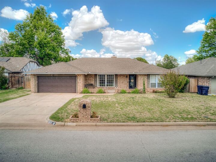 Property Photo: 9921 Casa Linda OK 73139
