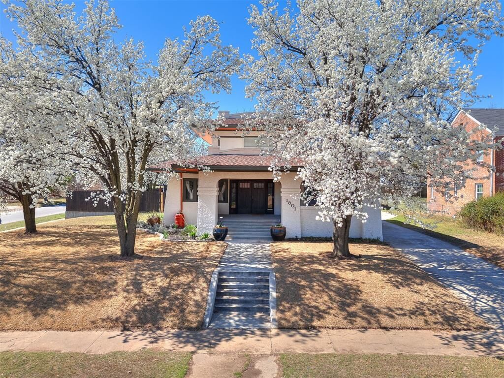 Property Photo:  1801 N Drexel Boulevard  OK 73107 