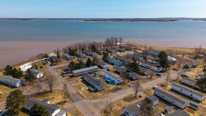 Property Photo:  28 Leeward Crescent  PE C1C 1M1 