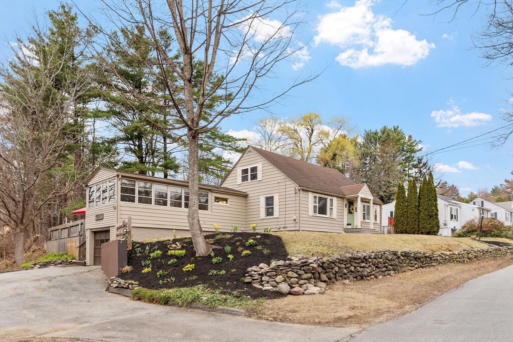 Property Photo:  21 Beal St  MA 01462 