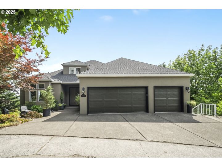 Property Photo:  7568 S Laview Dr  OR 97219 