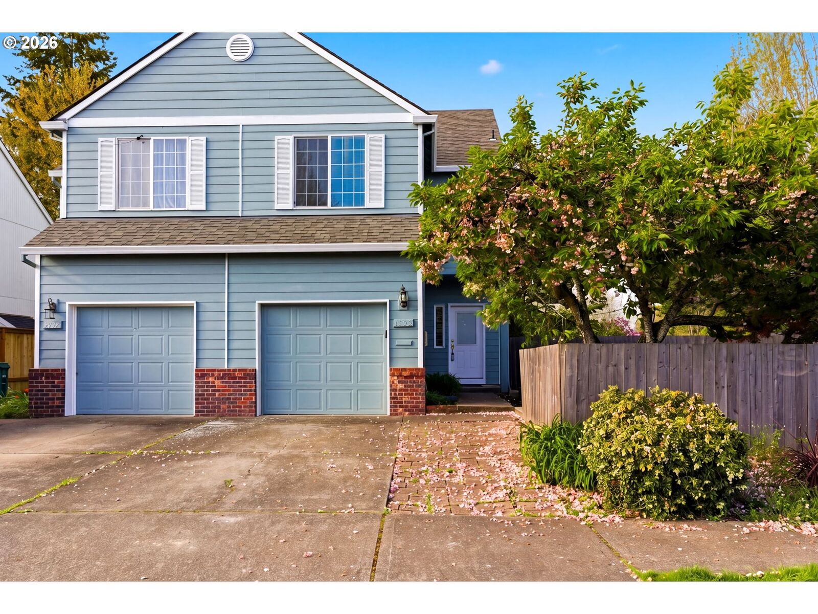 Property Photo:  1499 NE Birkshire Ct  OR 97124 