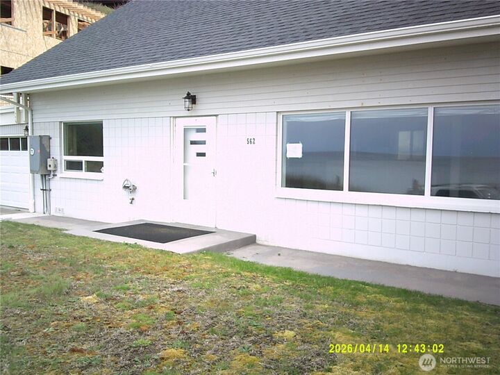 Property Photo:  562  Pebble Beach Drive  WA 98239 