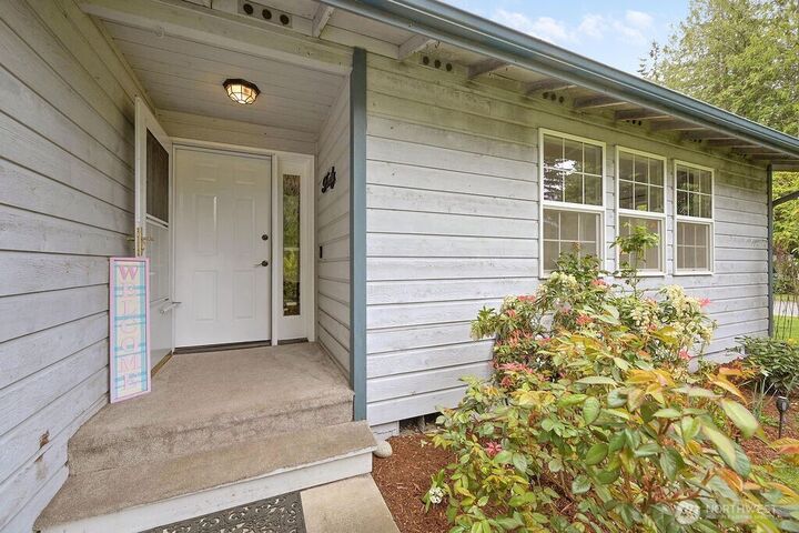 Property Photo:  1420  McPherson Street  WA 98368 