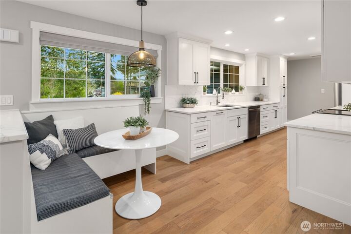 Property Photo: 420 SE Evans Lane WA 98027