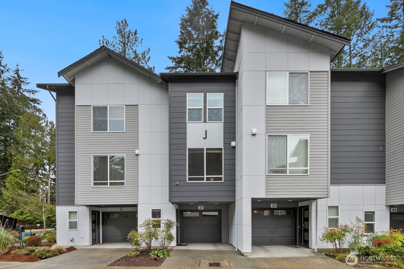 Property Photo:  13117  3rd Avenue SE J2  WA 98208 