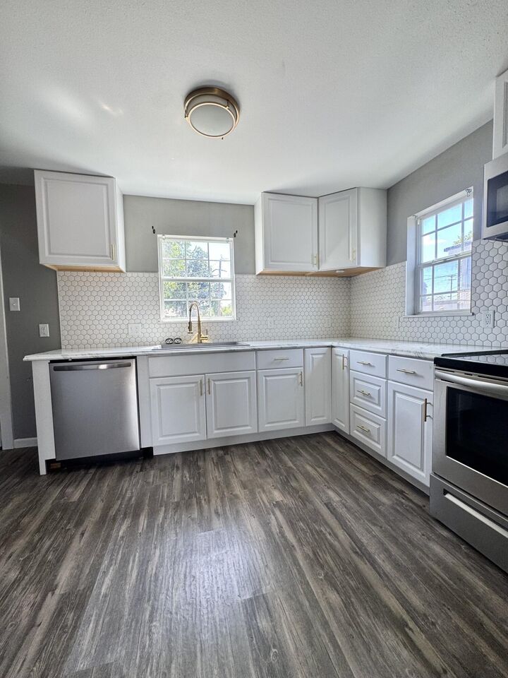 Property Photo:  411 S Parkway Street  TX 76901 