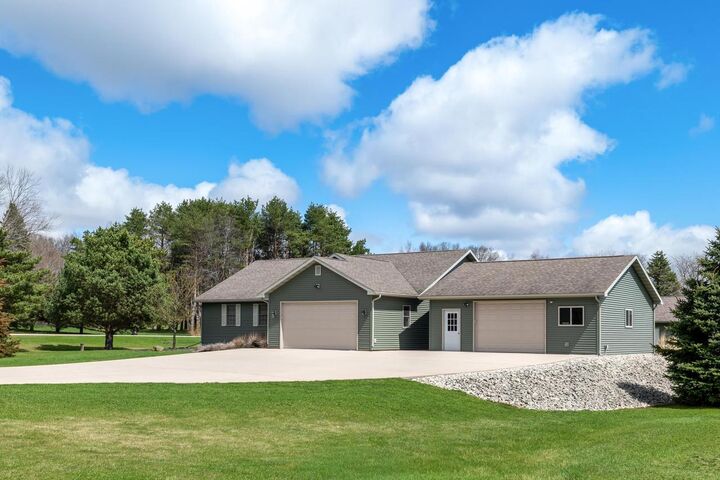 Property Photo:  N6008 Forest Ridge Road  WI 54941 