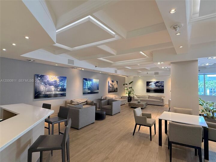 Property Photo:  100 Lincoln Rd 1405  FL 33139 