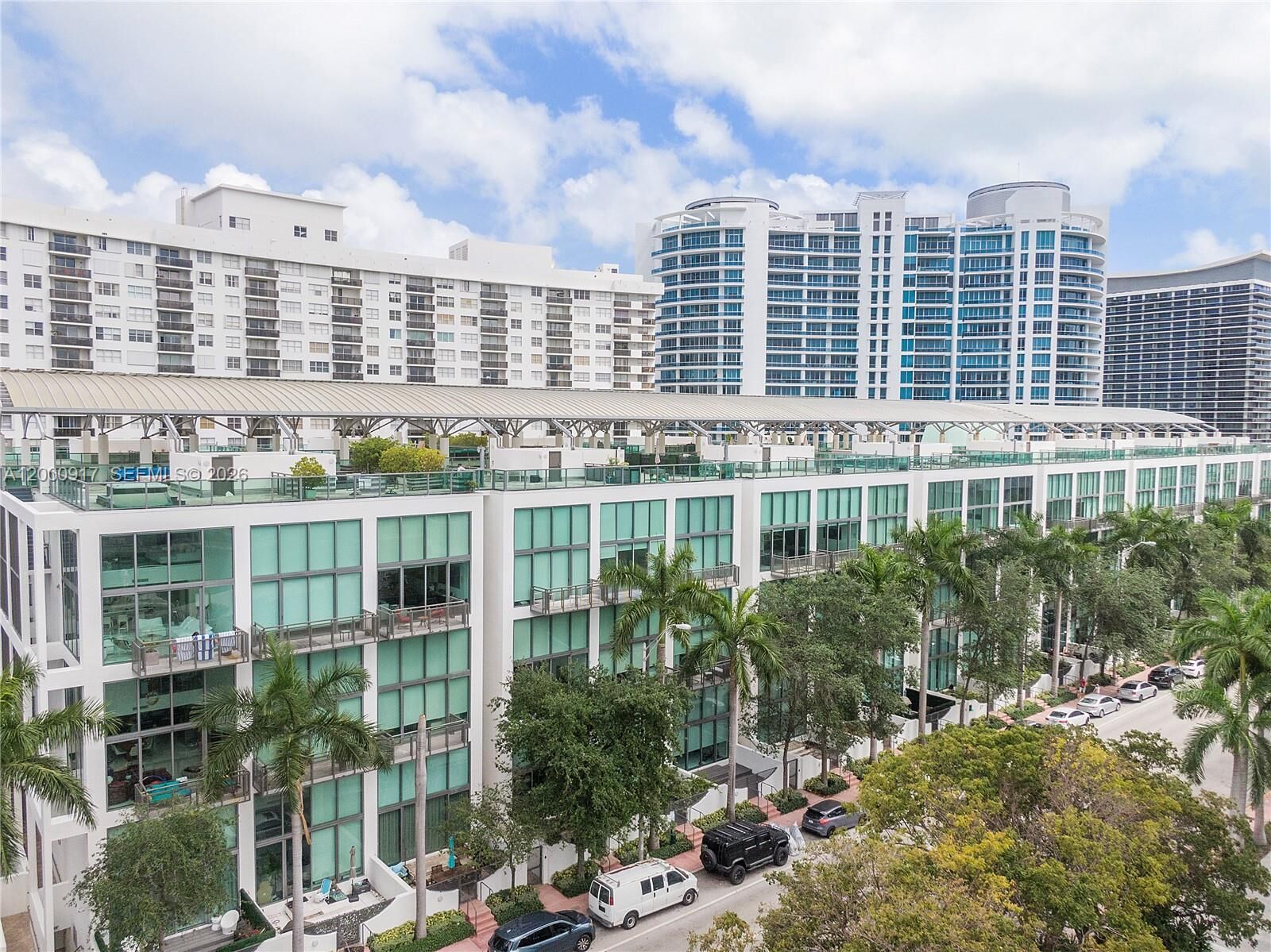 Property Photo:  6000 Collins Ave 527  FL 33140 