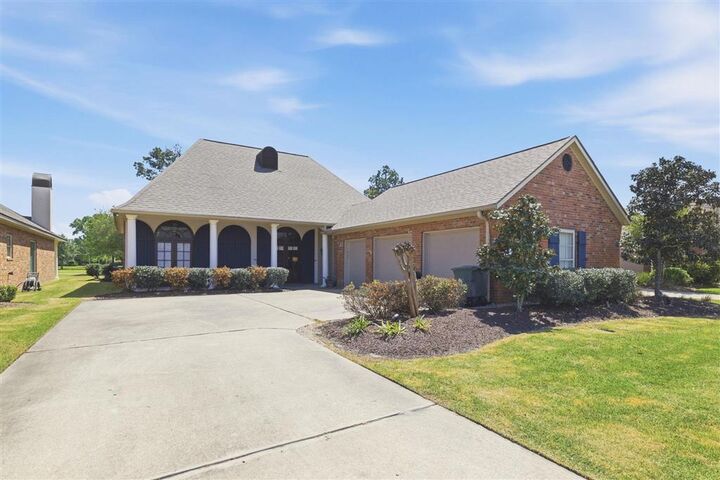 Property Photo: 4151 Primrose Drive LA 70605