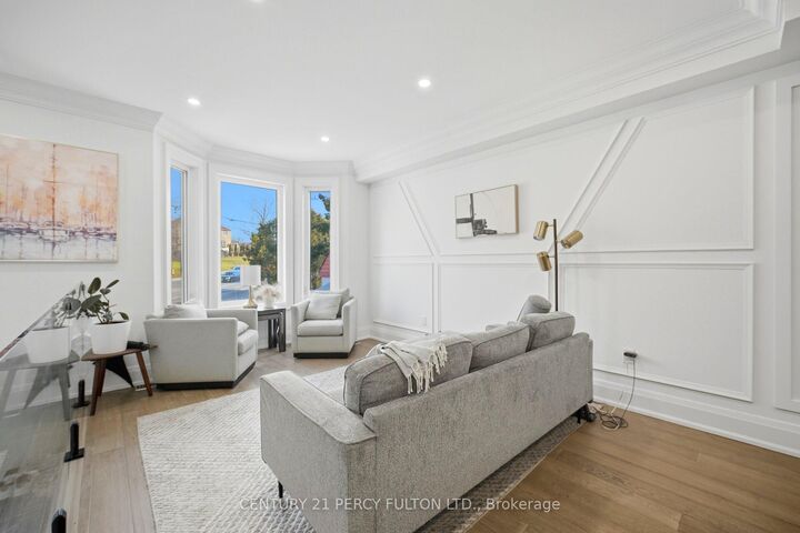 Property Photo:  195 Danforth Road  ON M1L 3X1 