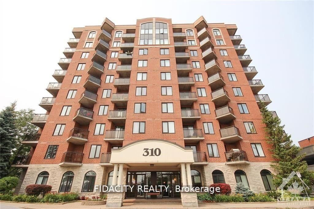 Property Photo: 310 Central Park Drive 4B ON K2C 4G4