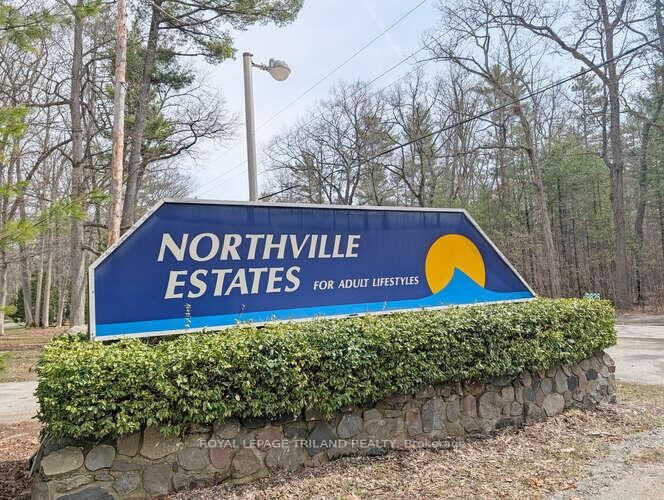 Property Photo: 9826 Northville Crescent 18 ON N0M 2N0